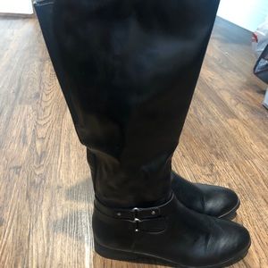 Black boots